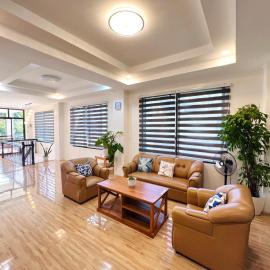 Taylors Plantacion Resort- Grande Second Floor, hotel em Catarman