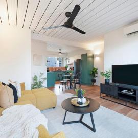 Casuarina Calm - Boutique Penthouse by the Foreshore