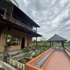 Wanda Homestay & Jungle Trekking, hotel en Bukit Lawang