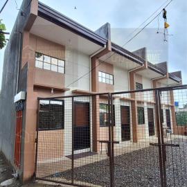 Lucena Primelofts Townhome Transient, hotel a Sampong
