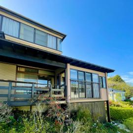 伊豆高原 温泉付別荘 ISANA Mountain Villa - BBQ, Pizza Oven & Hotsprings, hotel em Futo