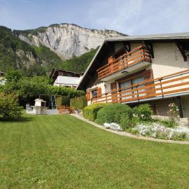 Chalet Les Aubarettes, Hotel in Le Bourg-dʼOisans