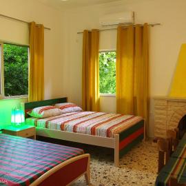 Garden house escape, hotel i Amarynthos