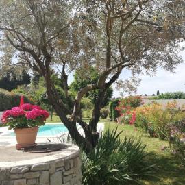 Sophie et Jamiel, hotell i Eyragues