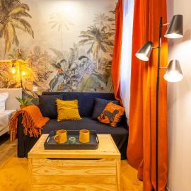 Smart Studio, AC ,Fast Wi-Fi & Walk to Marina by QuickTrips
