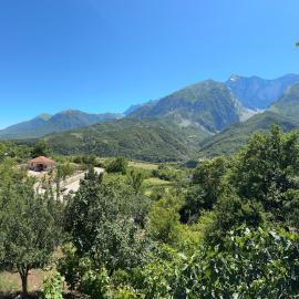 Proko Peakview, Hotel in Stëmbec