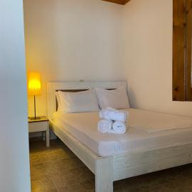 Samothraki Therma Noula Rooms，薩莫色雷斯島的飯店