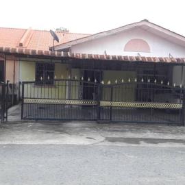 Yanzz Homestay, hotel in Kampong Sorosob