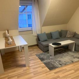 Charmante 3-Zimmer Wohnung, hotelli kohteessa Burg bei Magdeburg