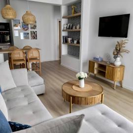 Sunrise condo، فندق في خالكيذا