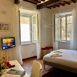 Palazzo Palloni Boutique Apartment, hotel a Sorano