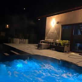 ''Kaszebe ''Domek letniskowy całoroczny z jacuzzi ,klimatyzacja nad jeziorem Raduńskim