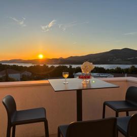 Villa LeANN, Hotel in Okrug Donji