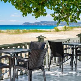 포토스에 위치한 호텔 Olivento Beach Front Suites