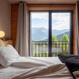 Domaine Les 4 Vents, élégant gîte privé 4 suites vue montagne pour 2 à 8 personnes au cœur de 12 hectares de nature