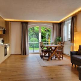 Apartments FEICHTNER Manfred -Tulfes - Innsbruck-Land - Tirol、トゥルフェスのホテル