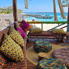 FURAHA BEACH ROOMS, hotell i Kendwa