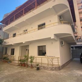 Tirana Leasing&Rentals, hotel in Selita e Vogël