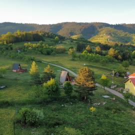AA Pine vikendica za izdavanje u srcu Zapadne Srbije, hotel a Nova Varoš