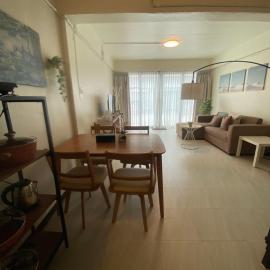 Spacious 2-storey apartment near beach in prime location