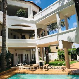Vardos Lifestyle Guest House