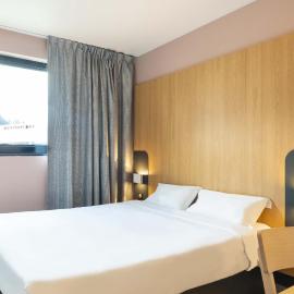 Viesnīca B&B HOTEL Cholet Sud pilsētā Šolē