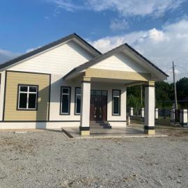 Hanfawa Luxe Stay Homestay, hotel u gradu 'Kampung Raja'