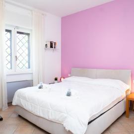 Moderna villa con piscina a due Passi dal Golf Club, хотел в Павона