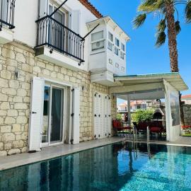 Evalacati-Villa Palma-Elite with private pool and garden