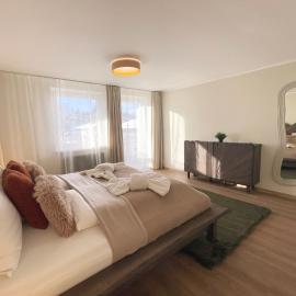 Sunny Apartment 2
