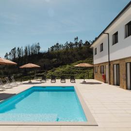 Casa do Tojo (Camélias de Basto - Turismo Rural), hotel i Pedras Alvas