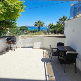Studio with great seaview