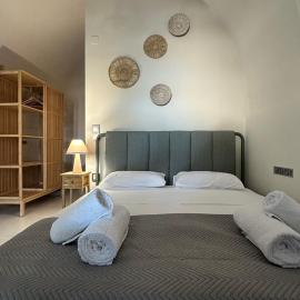 Arch Residence, studio 3, Vroulidia โรงแรมในKatarráktis