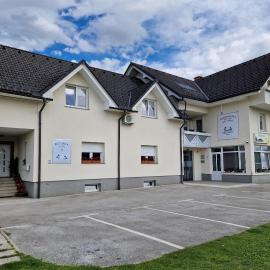 Dežman Apartments & Rooms – hotel w mieście Kranj