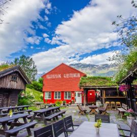 Ullensvang Gjesteheim, hotelli kohteessa Lofthus