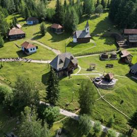Gyimesi Skanzen, hotel em Valea Boroş