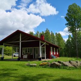 Nybyggd stuga i naturskönt läge, hotelli kohteessa Sunne