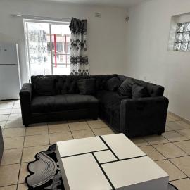 Modest Cottage, hotel sa Germiston