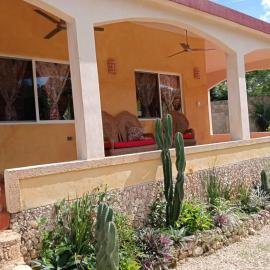 Rancho Camote - Diego Studio, hotel en Chichimilá