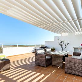 Seagull House - Ocean View Retreat with Pool