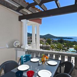 Apartment Le Village - E1 309 by Interhome