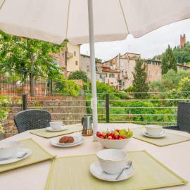Apartment Il Giardino di Lucia by Interhome