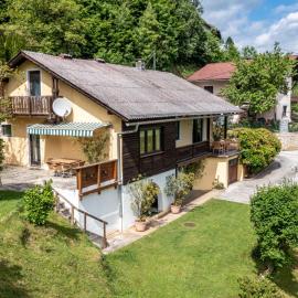 Holiday Home Zeitlos by Interhome, hotel a Reifnitz