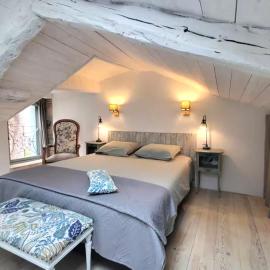 Aux anciens remparts, hotell i Cordes Sur Ciel