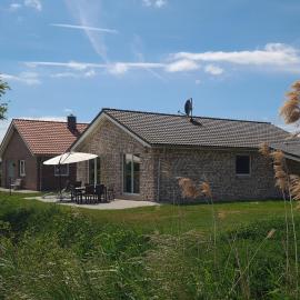 Haus FriesenHuus - Urlaub direkt an der Küste