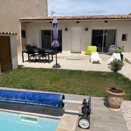 Studio moderne proche centre village