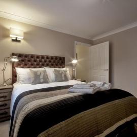 Central 2 bed 2 bath Luxury Apartment