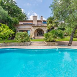 Villa provençale calme avec piscine chauffée 6 ch