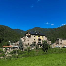 Casa Massiana B&B, hotell i Escós
