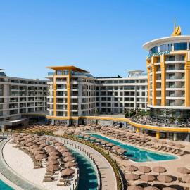 Azura World Hotel